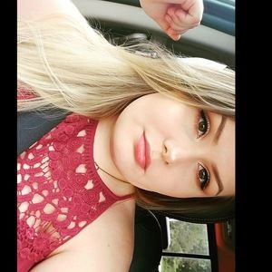 Meet your Posher, Carina